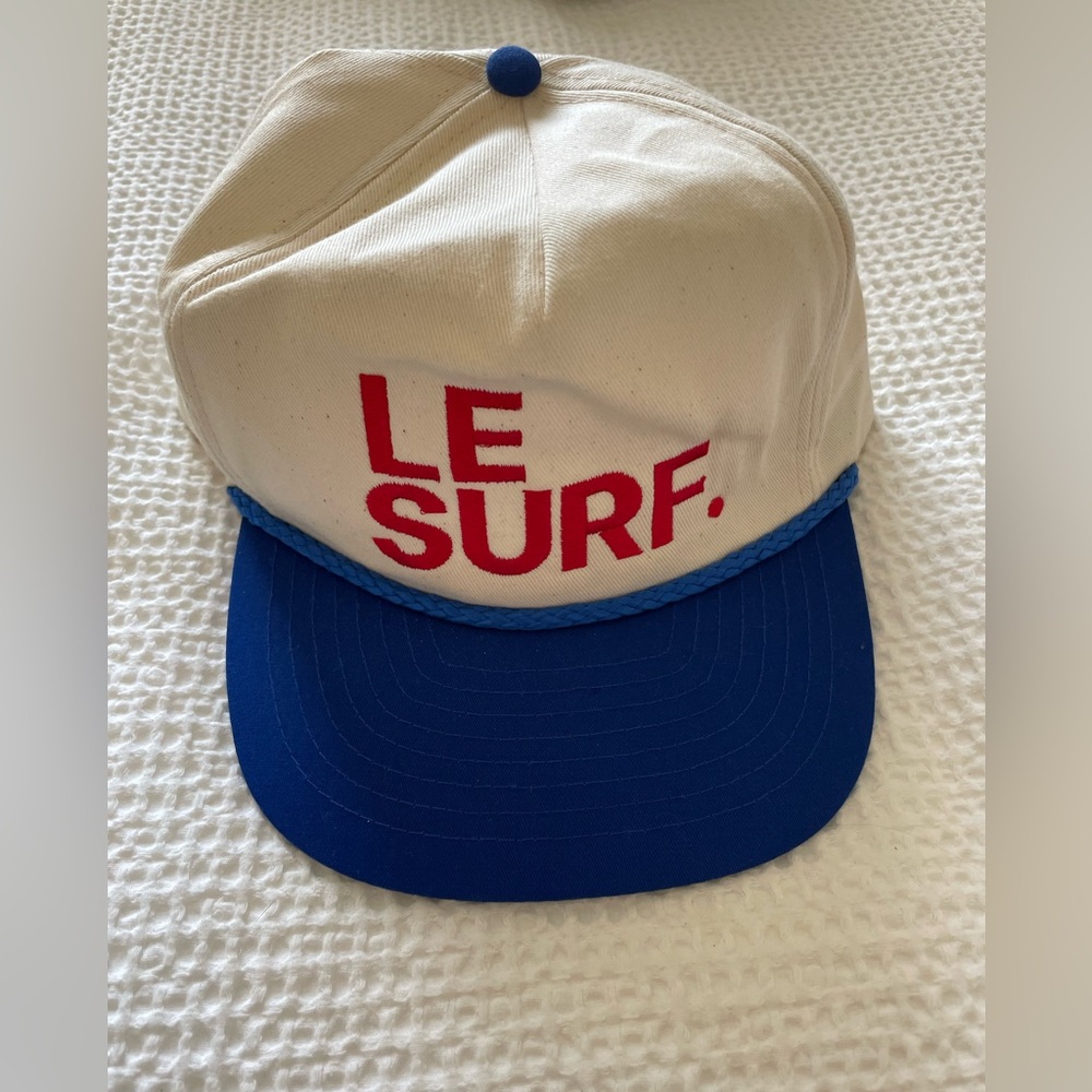 Le Surf 🏄 Hat